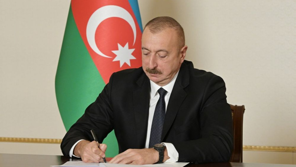 “Turizm haqqında” qanun Azərbaycan Respublikasının Prezidenti İlham Əliyev tərəfindən təsdiq edilib